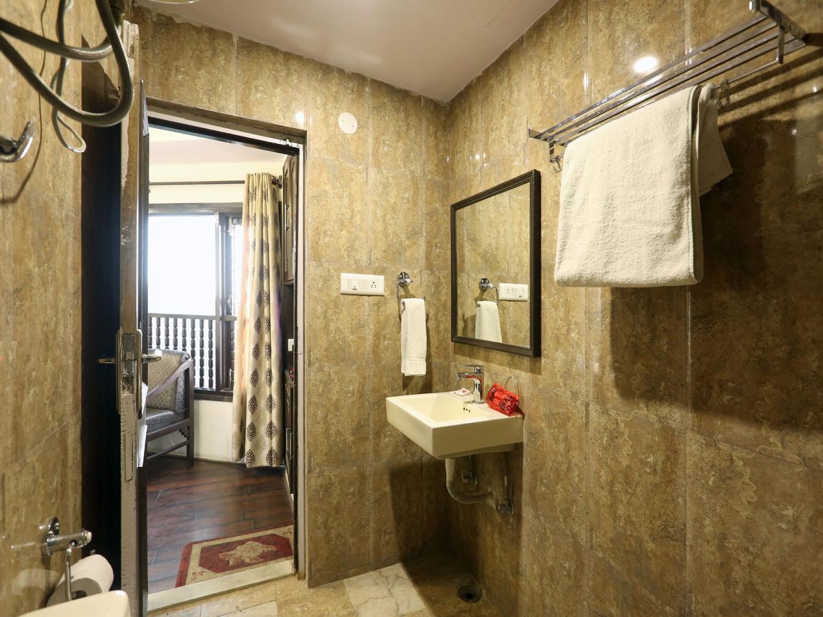 Oyo 3538 Hotel Mahamaya Шимла Екстериор снимка
